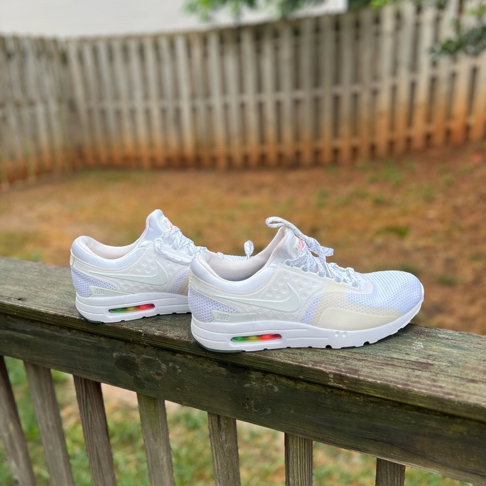Nike Air Max Zero 'Be True' Sneakers